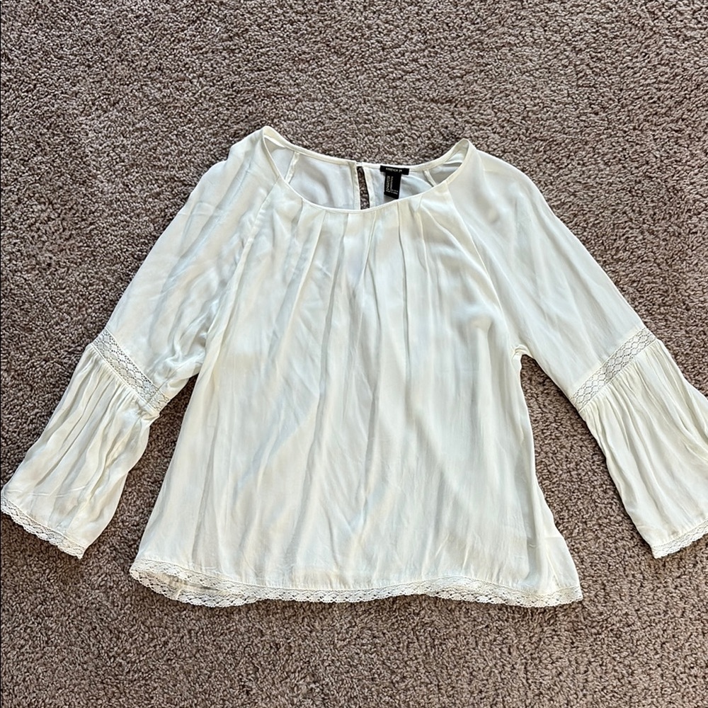 Forever 21 White Pleated 3/4 Sleeve Blouse